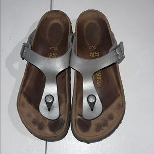 Birkenstock Gizeh thong silver sandals size 37